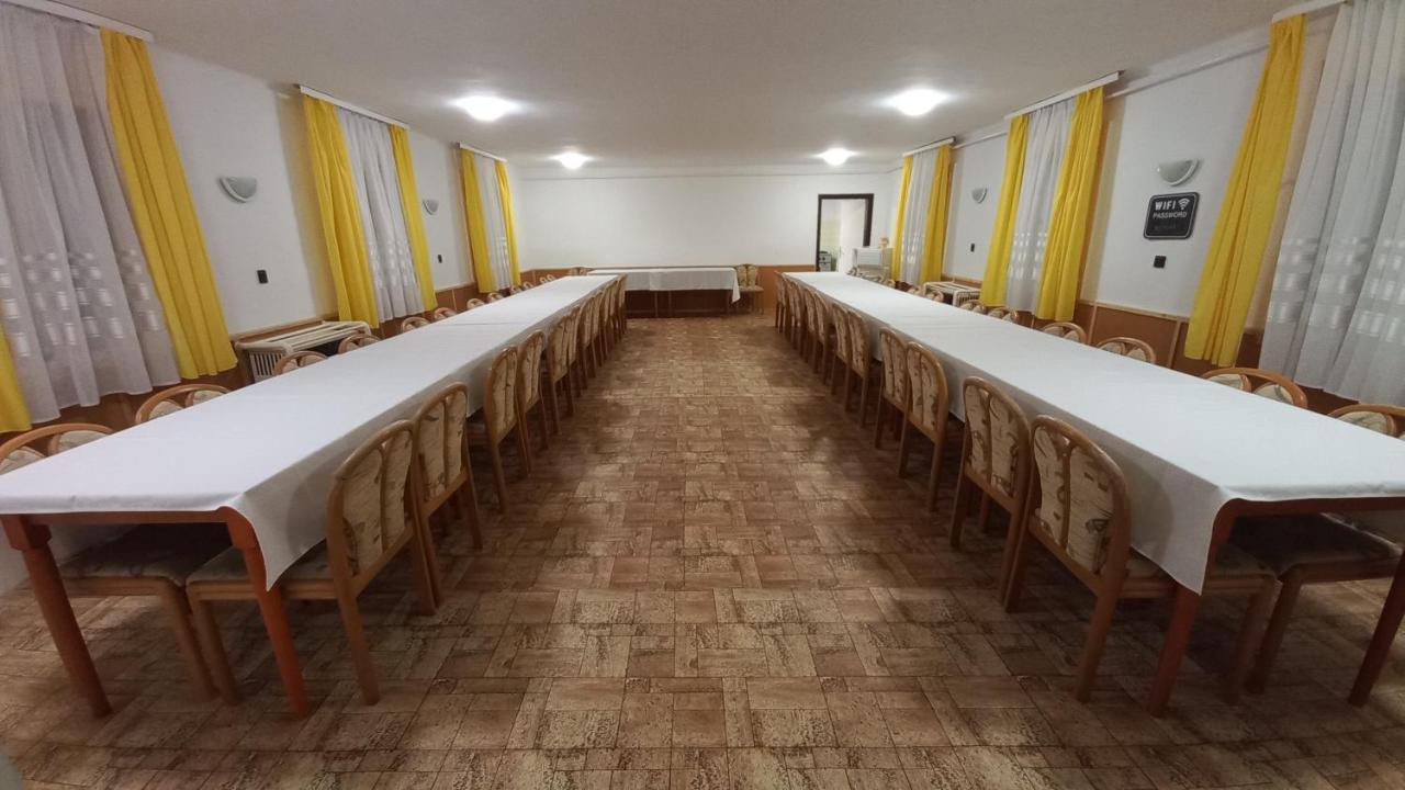 Panorama Ueduelo Hotel Aggtelek Luaran gambar